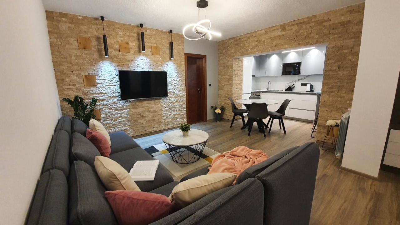 Apartments Lucic Слунь Екстер'єр фото