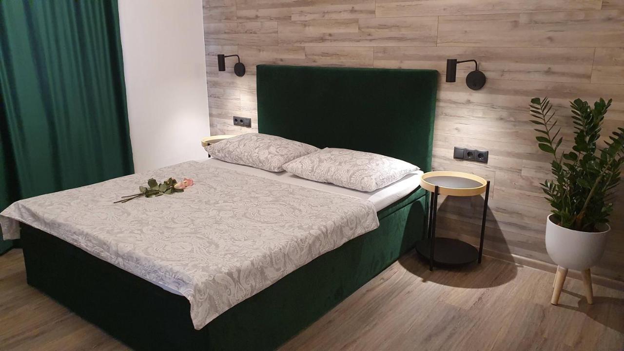 Apartments Lucic Слунь Екстер'єр фото