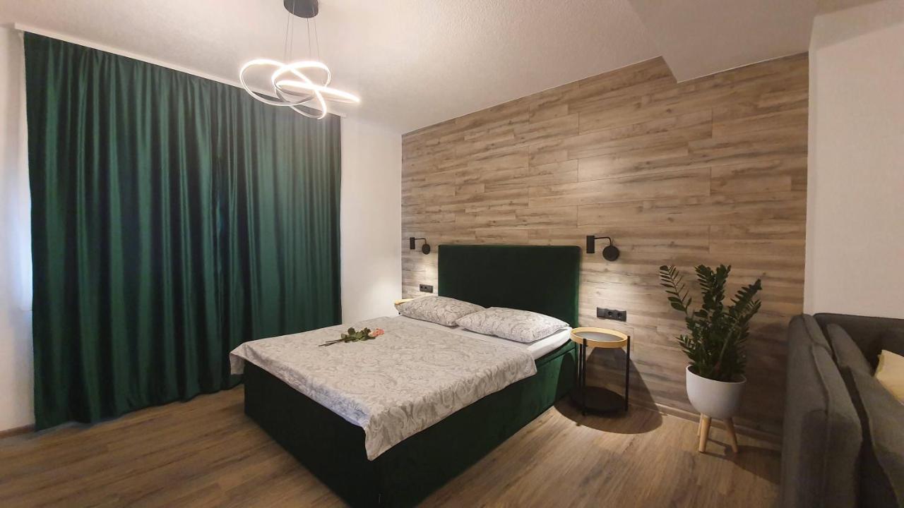 Apartments Lucic Слунь Екстер'єр фото